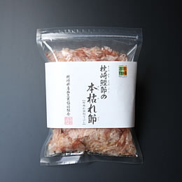 本場の本物 枕崎鰹節の本枯れ節/商品詳細 枕崎鰹節の本枯れ削り節 30g ※軽減税率対象